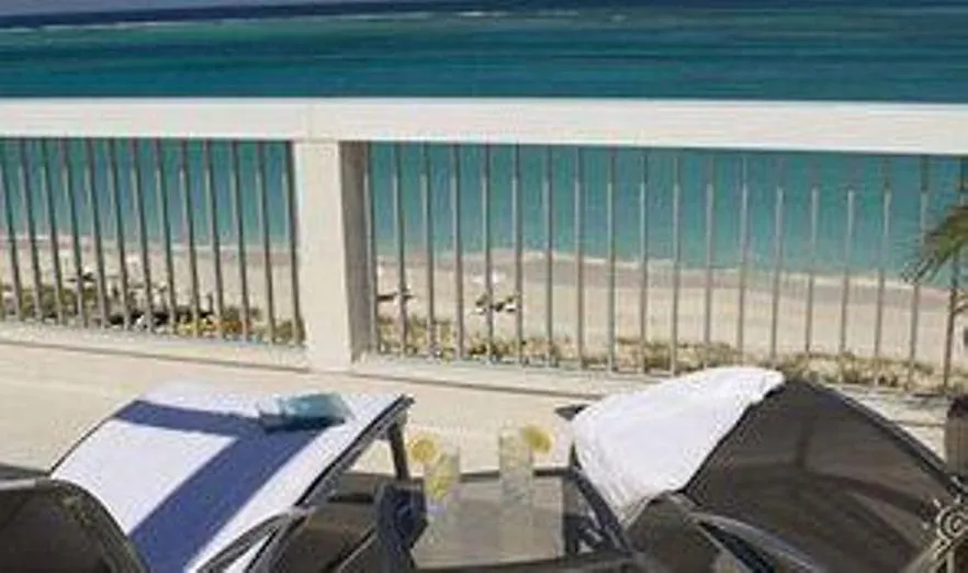 Le Vele Resort Grace Bay