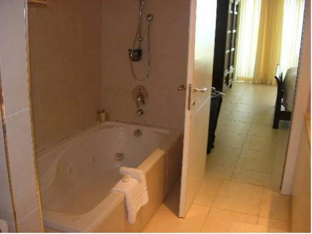 Le Vele Resort Grace Bay Hotel