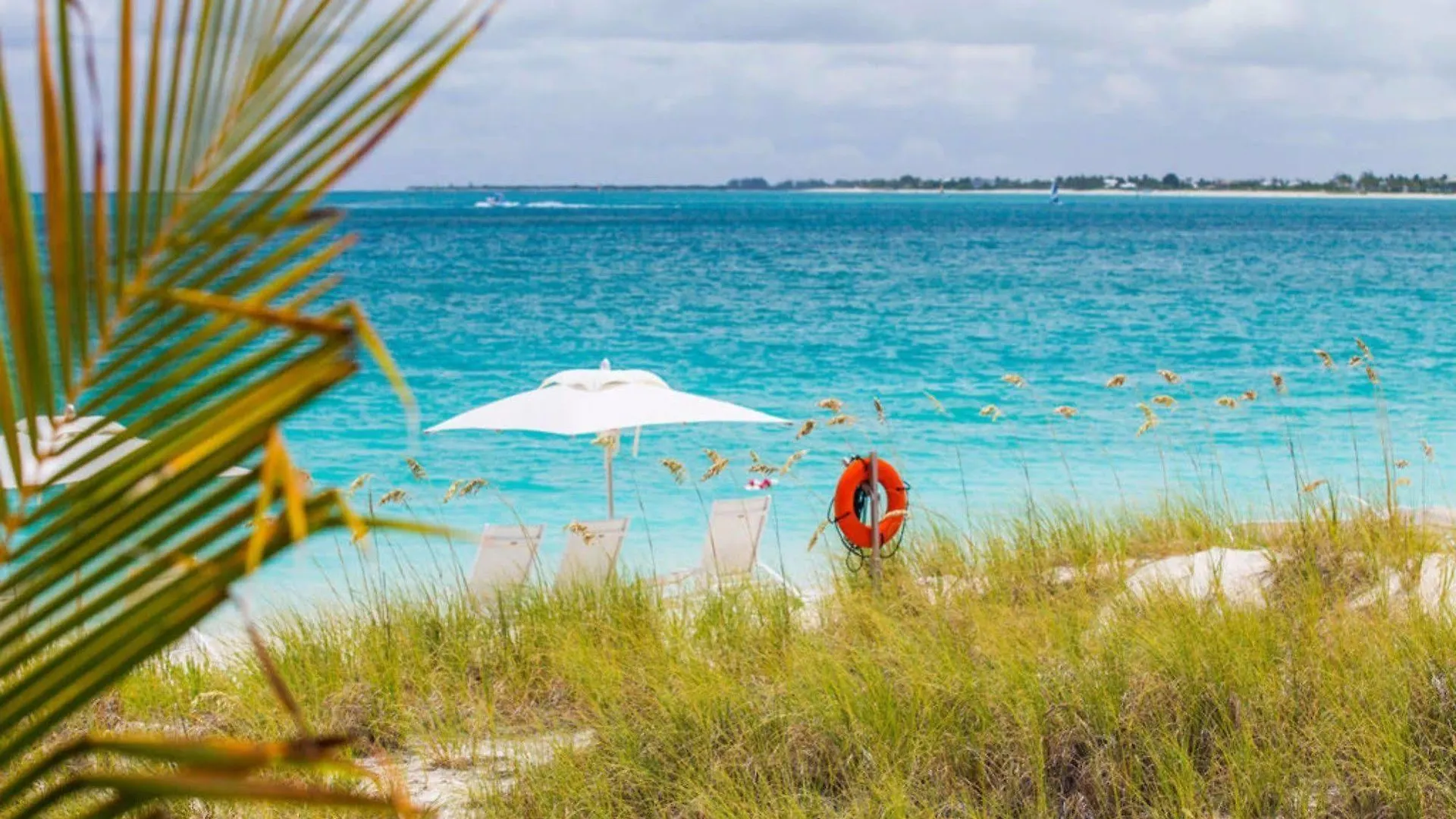 Le Vele Resort Grace Bay 5*,